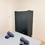 Charming Downtown - Ac - Wifi - Private Entrance