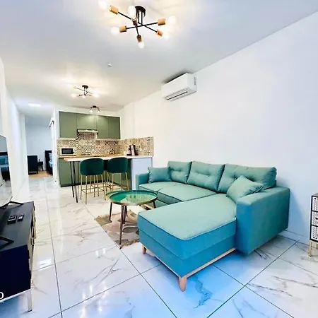Charming Downtown - Ac - Wifi - Private Entrance * Nizza