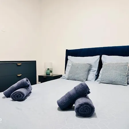 Charming Downtown - Ac - Wifi - Private Entrance